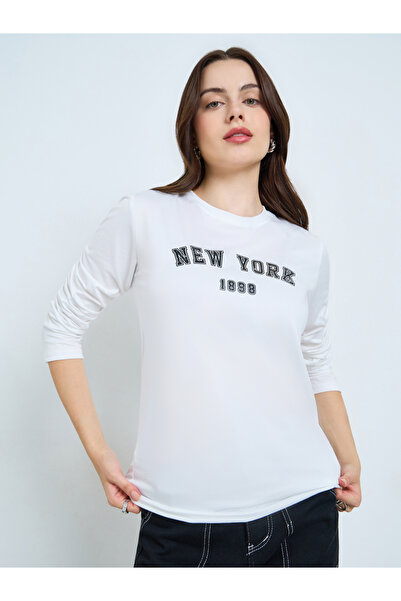 Styli White Long Sleeve Graphic T-Shirt