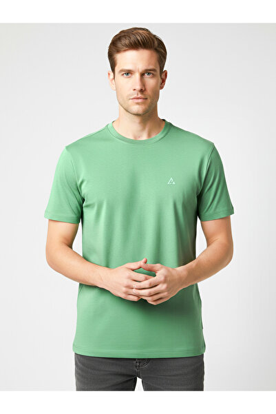 Clans & Hans By Styli Men Green Soft Cotton Round Neck T-Shirt