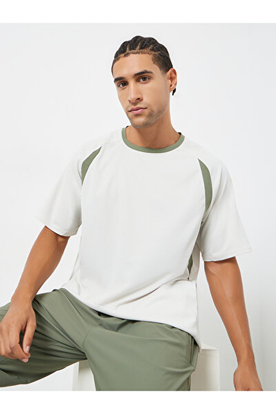 Styli Men Cream Contrast Panel Training T-Shirt