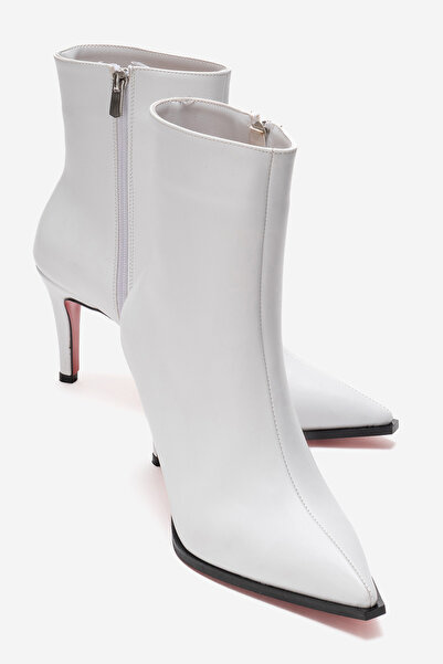 Ayakkabı Ateşi حذاء نسائي قصير بطول الكاحل بكعب رفيع من تورينا