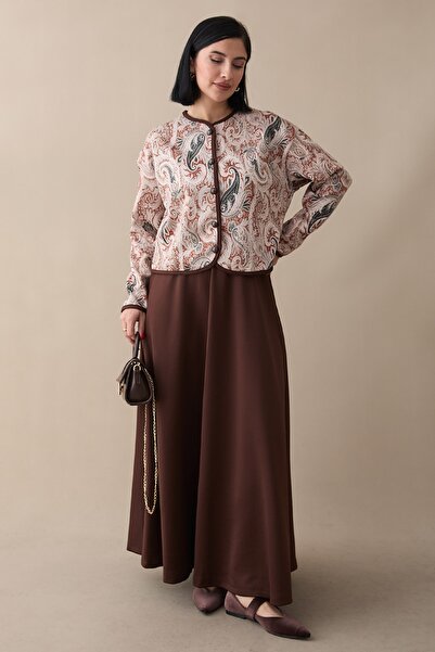 InStyle طقم سترة وتنورة بنمط الشال باللون البني
