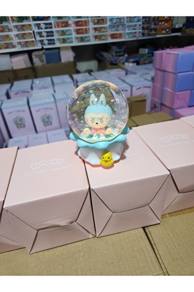 Ailenizin Oyuncakçısı LABUBU KAR KÜRESİ ORTA BOY IŞIKLI SESLİ