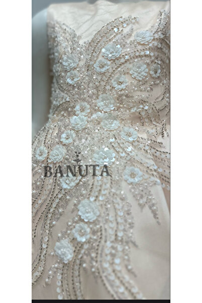 Banuta Elegant girls' evening dress with a peach-colored train