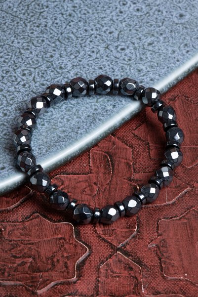 Saff Doğal Taş Faceted Dark Hematite Bracelet