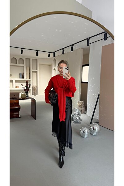 Sezgi Tekin Lace Detail Asymmetrical Black Satin Skirt