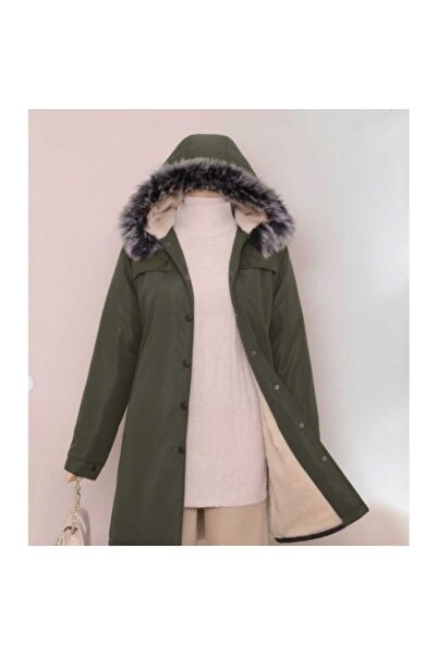 AhsenGiyim Kadın İçi Peluşlu Çıkma Kapüşonlu Çıtçıtlı Cepli Kısa Kaban