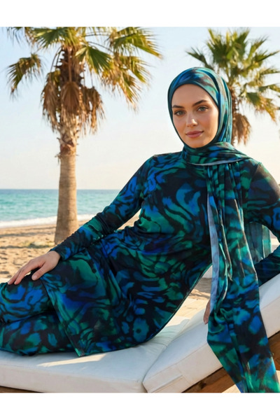 QYMOS PRIVE Batik Patterned Sun-Filtering & Bronzing Air-Permeable Hijab Swimsuit with Bonnet and Scarf