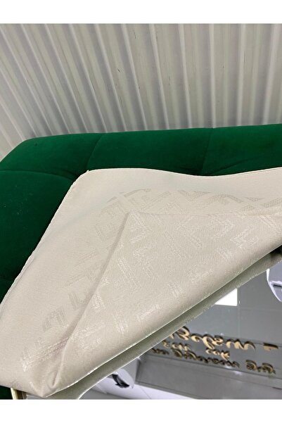 Marka Kendinden simli eşarp