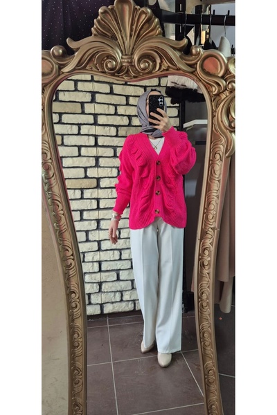 Mintaş Knitwear cardigan.