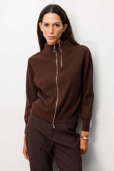 ON Zippered Stand Collar Knitwear Cardigan