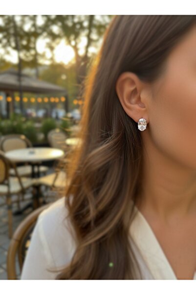 Erer Gümüş Gümüş oval 12x8 mm 4,5 carat tektaş küpe