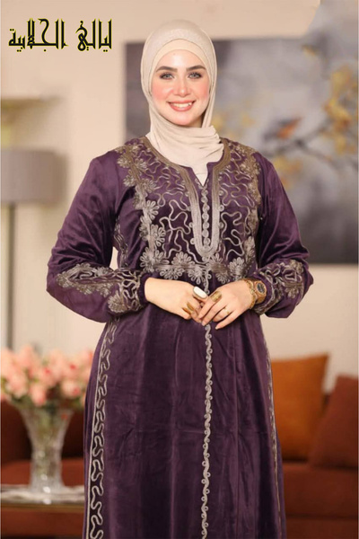 Lyaly aljlabyh 👑 جلابية "ليالي الملكي" جلابية مخمل ملكي - تطريز صوف ذهبي درجة أولى - بضمان ليالي الجلابية