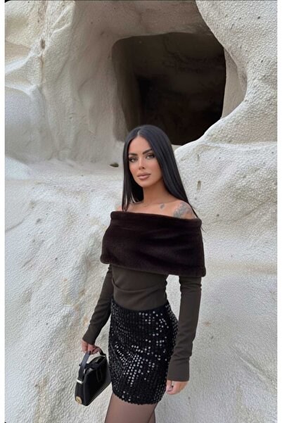 aytenli بلوزة شتوية من الكريب بياقة مادونا وتفاصيل ربط جانبية ورباط خلفي