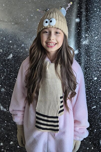 QUB CLUB Girl's Scarf Hat Gloves 3-Piece Set
