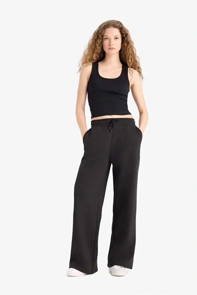 BLACK MODBLACK Straight Fit Elastic Waist Thick Trackpants with Lace-Up Pockets Long Length Basic Solid Color
