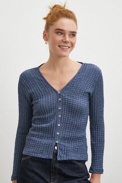 Never more Pulover cu nasturi cu decolteu în V Albastru bleumarin