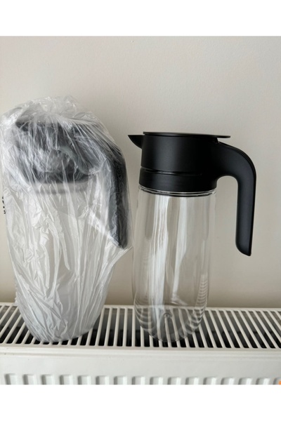 Tupperware 2 Pieces of 1.7 Lt Royal Pitcher.