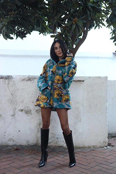 elite aura collectıon Felt Coat with Embossed Floral Details