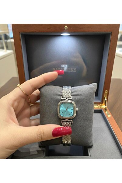 VAS.QUE Kare Metal Hasır Kordon Kadın Saat
