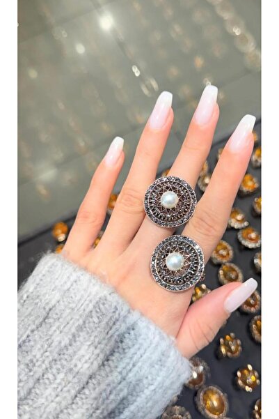 Ceso Accesories خاتم ميدالية نسائي بتصميم ريترو مرصع باللؤلؤ وحجر المركازيت