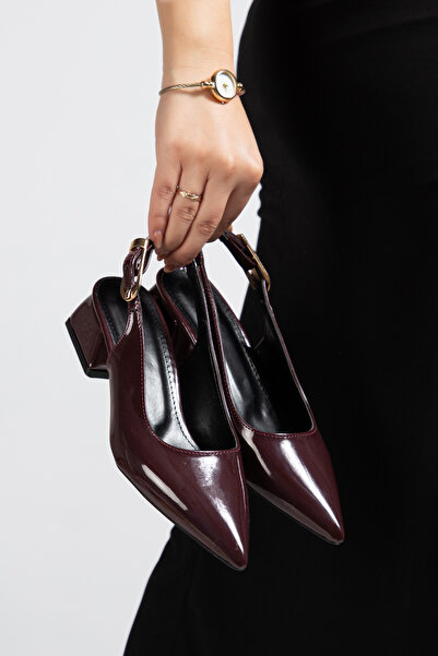 mysticaluxe Shoes Women's Buckle Short Heel Shoes Heel 3cm Y03