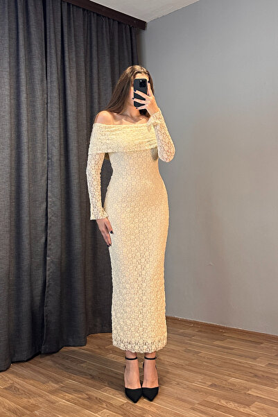 Sorridi Madonna Yaka Dantel Uzun Elbise