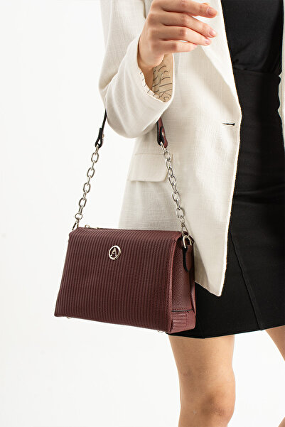 Crazy Women's Chain Strap Shoulder & Crossbody Bag – Multi-Pocket, Secure Design, Stylish