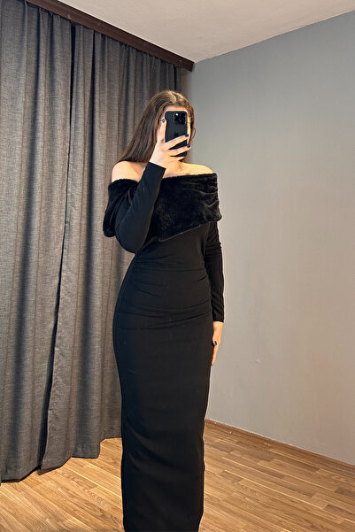 Sorridi Yakası Kürklü Kayık Yaka Bel Kısmı Drapeli Uzun Krep Elbise