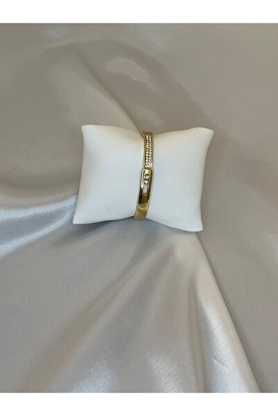 stainles steel Stylish Women's Cuff Bracelet with Gold Baguette Stones