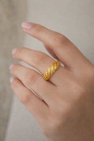 BY YASİN TOPÇU 💍 📏   خاتم ذهبي هندسي مقاس 18 ✨ 💛