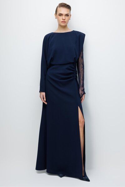 Nefeli Dantel Kol Krep Yırtmaçlı Elbise LACİVERT