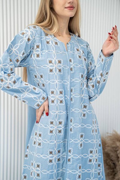 AFandina Luxurious jalabiya with embroidered details and featuring delicate e...