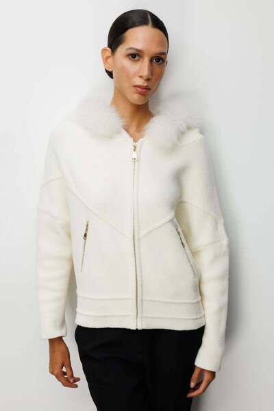 ON Cardigan with Fur Collar and Zipper Pockets