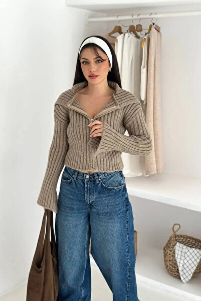 ModaLavida Kayık Yaka İspanyol Yırtmaç Detay Kol Kadın Hırka