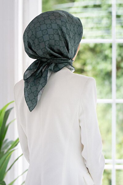 Vissona %100 Twill İpek Monogram Desenli Cam Göbeği Renkli 90x90 Eşarp Dikim ...