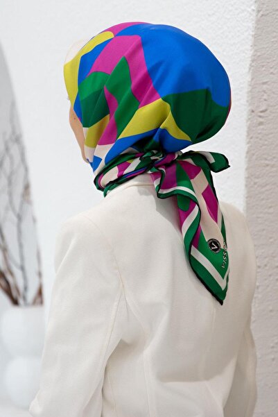 Vissona 100% حرير تويل بنمط هندسي فوشيا - أخضر زمردي ملون 90x90 وشاح شكل الخي...