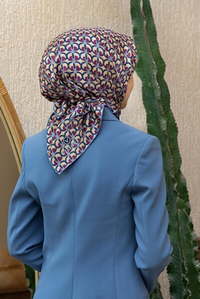 Vissona 100% حرير مزدوج بنمط هندسي بيج - لون البرقوق 90x90 وشاح طريقة الخياطة: خياطة يدوية