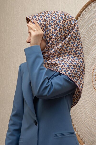 Vissona 100% حرير تويل بنمط هندسي ورد مجفف - لون المنك 90x90 وشاح طريقة الخيا...