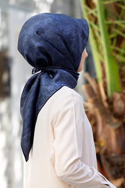 Vissona %100 Twill İpek Doku Desenli İndigo Renkli 90x90 Eşarp Dikim Şekli : ...