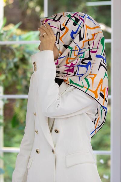 Vissona %100 Twill İpek Soyut Geometrik Desenli Mint Yeşili - Sarı Renkli 90x...