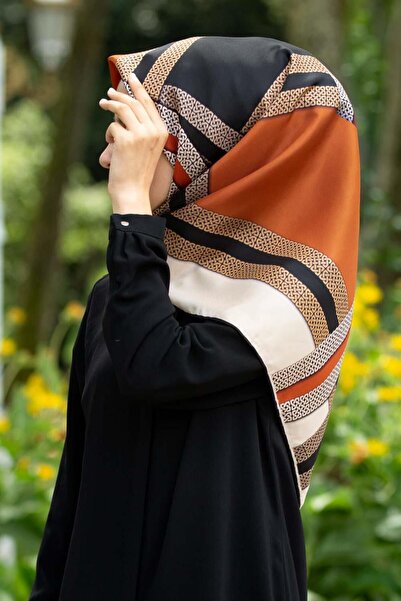 Vissona 100% Twill Silk Geometric Pattern Μαύρο - Ταν Χρώμα 90x90 Φουλάρι Σχή...