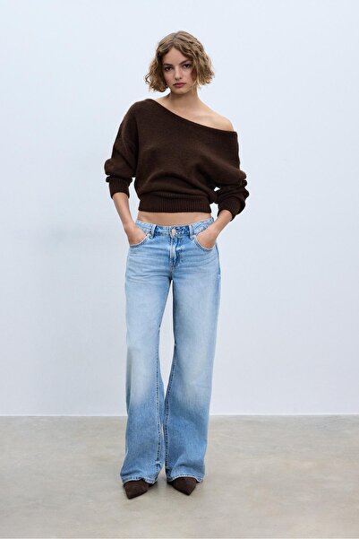 Stradivarius Yumuşak dokunuşlu kayık yaka triko Kazak