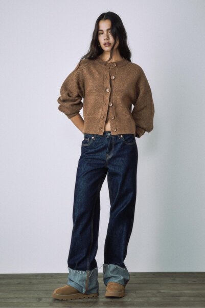 Stradivarius Düğmeli triko hırka