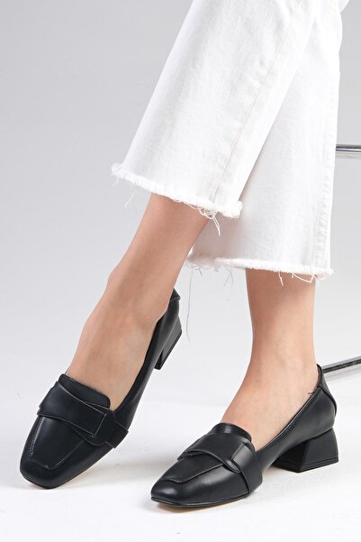 Mio Gusto Dámské krátké boty na podpatku Anneka Black Color s tupou špičkou