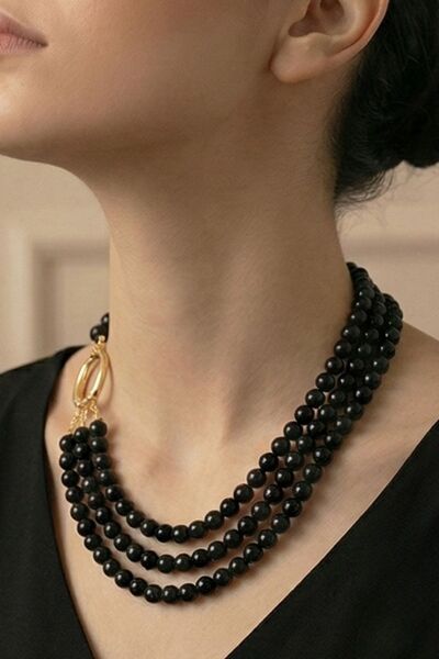 Pemila Design Siyah İnci Detaylı Tasarım Kolye – Zamansız Şıklık, Zarif ve Mo...