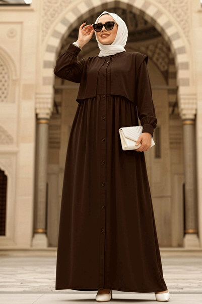 N.S NEVA STYLE فستان حجاب بني داكن بأزرار 26441KKH