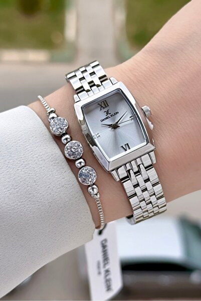 Daniel Klein Gümüş Renk 26 mm Kadın Kol Saati ve Hediye Bileklik