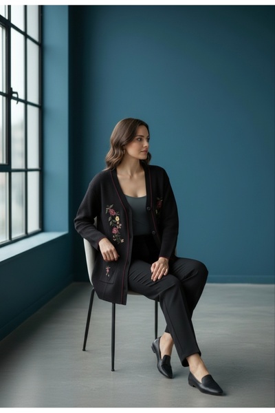 ENDAMIM Large Size Pocket Knitwear Cardigan with Medium Thickness