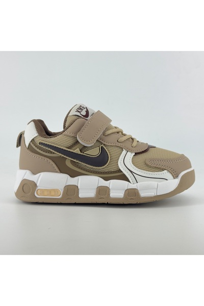 NiceLook حذاء رياضي ولادي انيق وبتصميم عصري بلونه البني الانيق