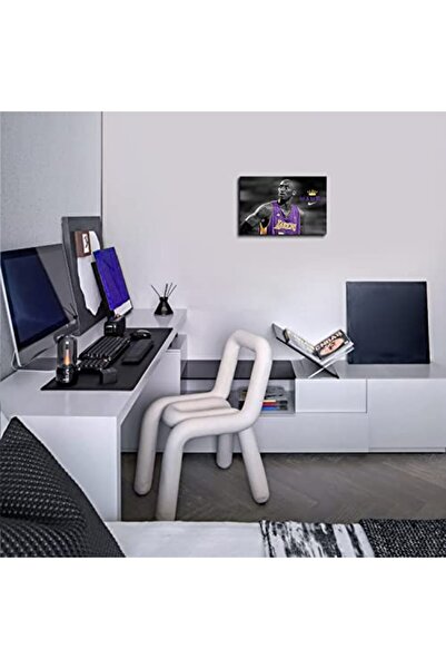 ALAYRA International ملصق ألايرا كوبي، عقلية مامبا في الدوري الأمريكي للمحترف...